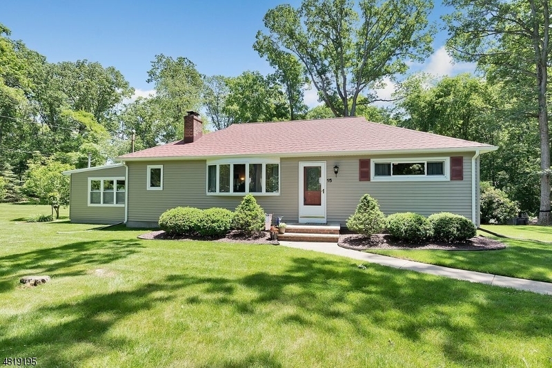 Property Photo:  15 Sheehan Dr  NJ 07438 