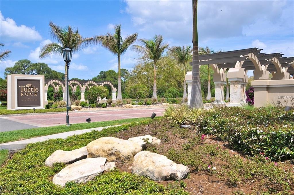 Property Photo: 8339 Canary Palm Court FL 34238