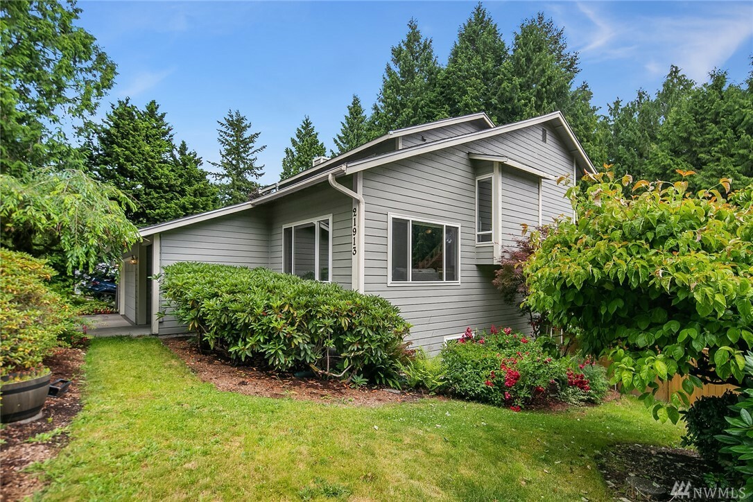 Property Photo:  21913 3rd Dr SE  WA 98021 