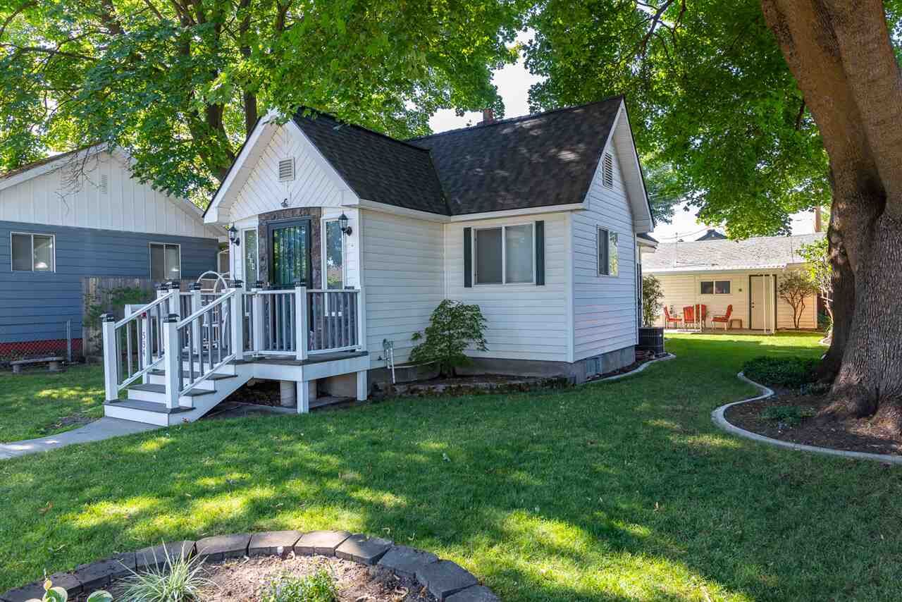 Property Photo:  534 E Wabash Ave  WA 99207 