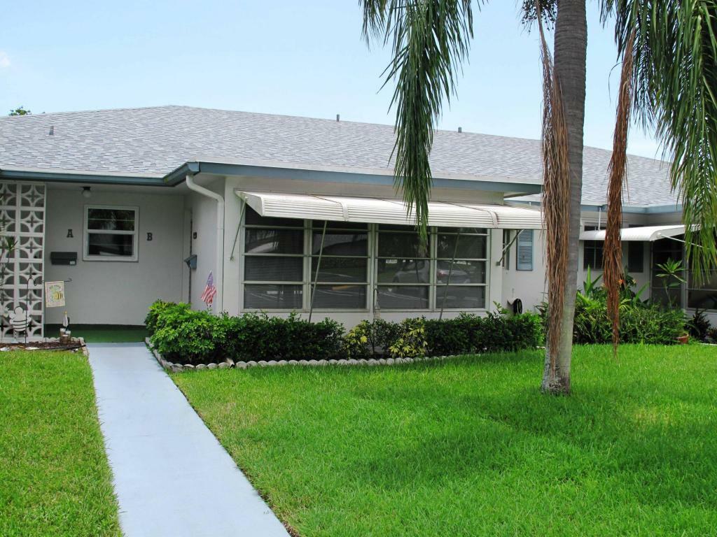 Property Photo:  1092 North Drive B  FL 33445 