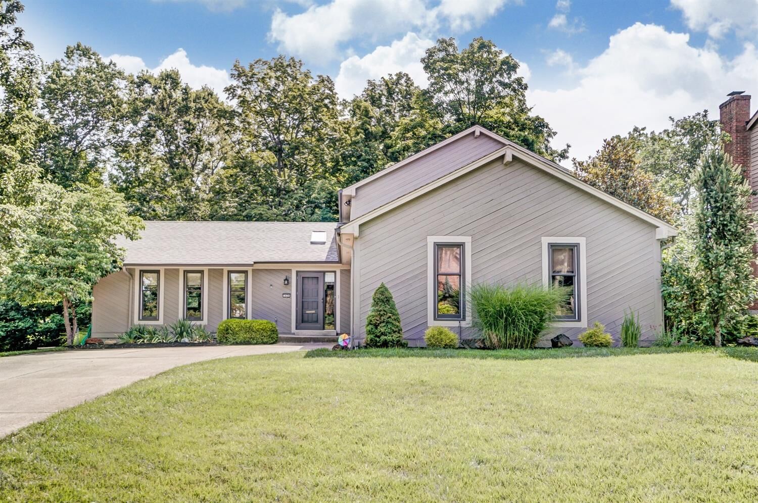 Property Photo: 1438 Rambling Hills Drive OH 45230