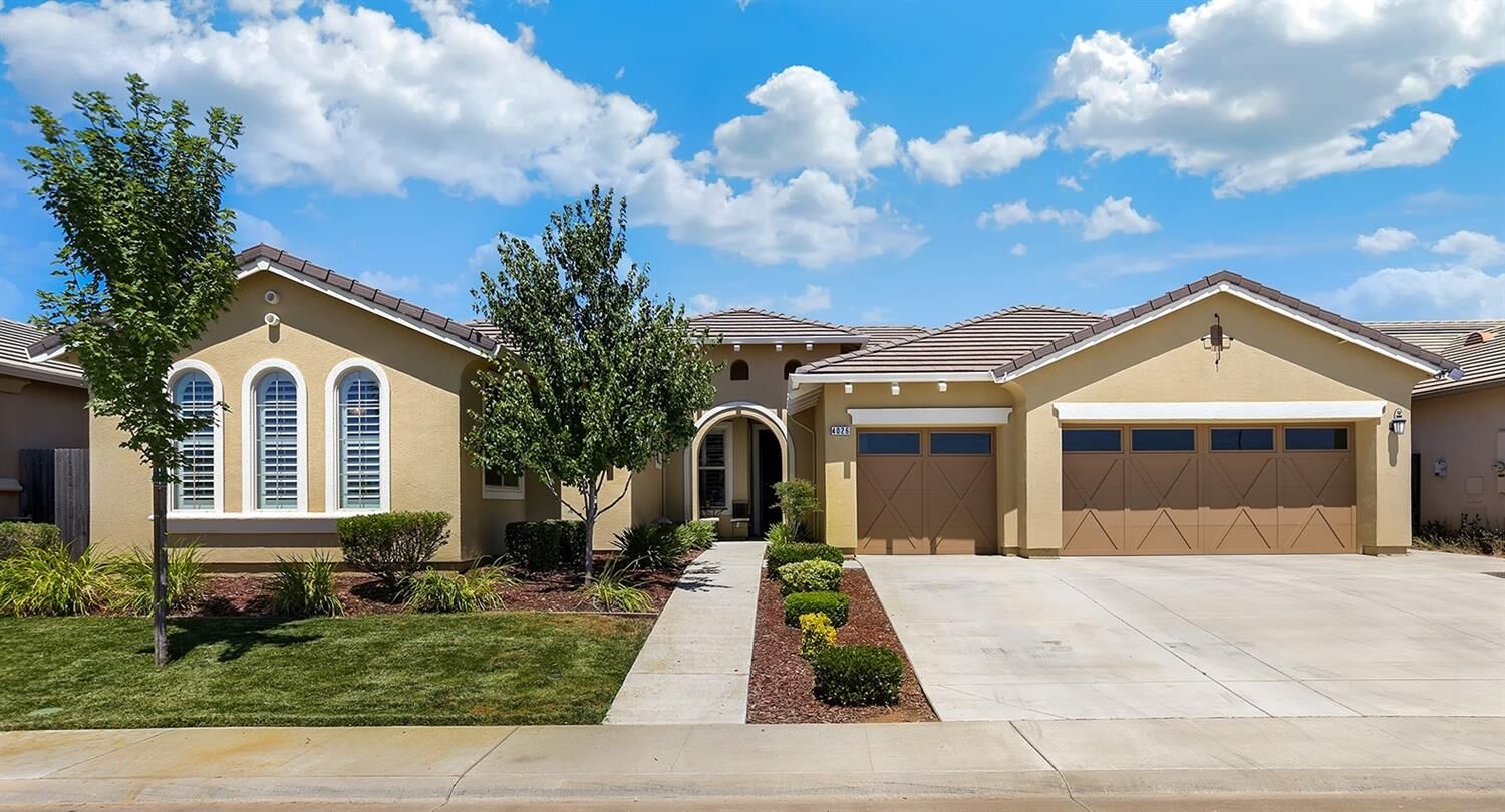 Property Photo:  4026 Borderlands Drive  CA 95742 