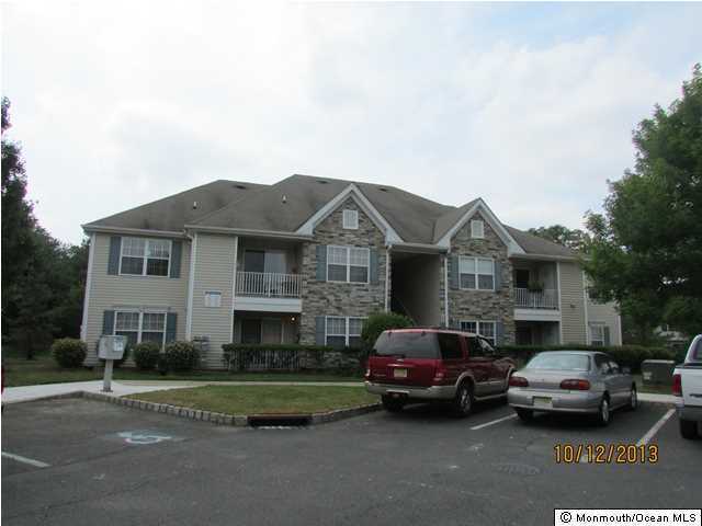 310 Wedgewood Circle  Middletown NJ 07718 photo