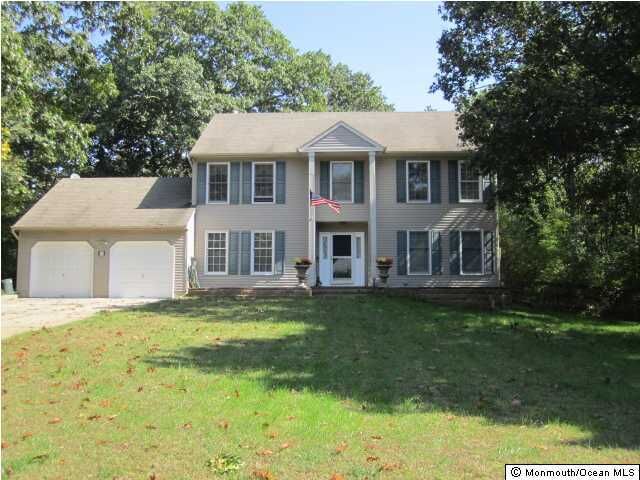 Property Photo:  1 Sugar Maple Court  NJ 08527 