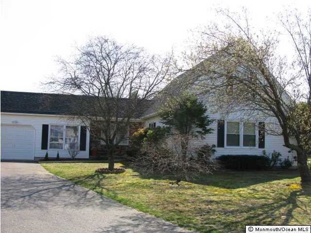 Property Photo:  101 Conrad Court  NJ 08759 