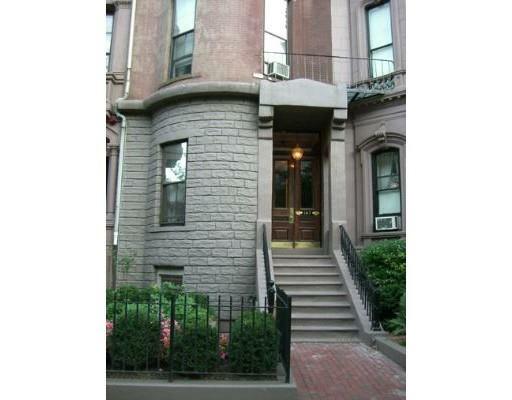 Property Photo:  167 Beacon St 1  MA 02116 