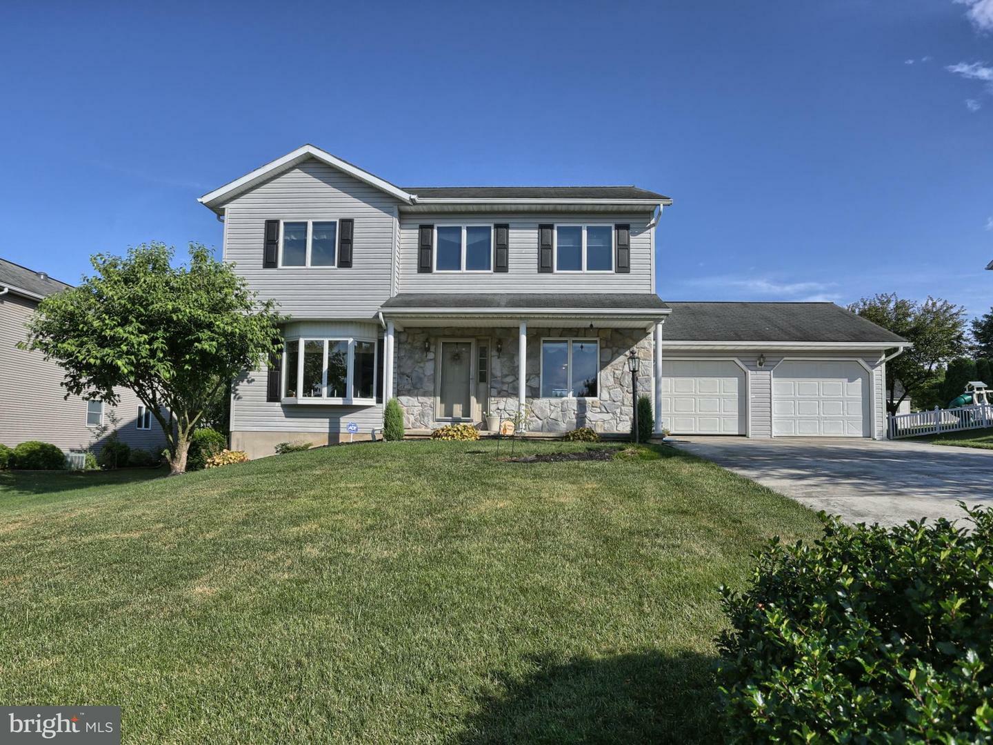 Property Photo: 6 Palm Lane PA 17042
