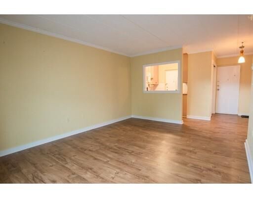 Property Photo:  26 W Wyoming Ave 4D  MA 02176 