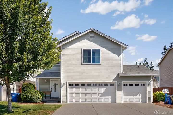 Property Photo:  21556 SE 298th Place  WA 98042 