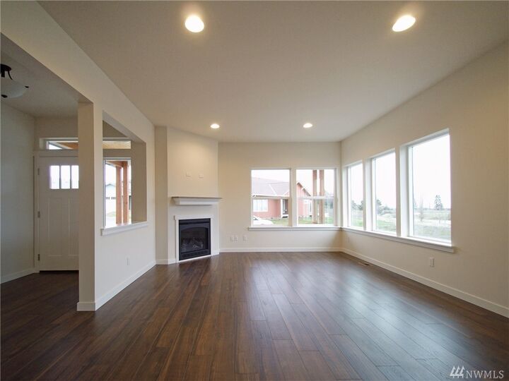 Property Photo:  40 Pear Ct  WA 98382 