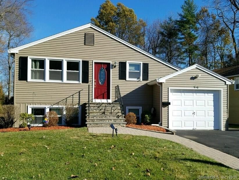 Property Photo:  54 Berkshire Road  CT 06107 