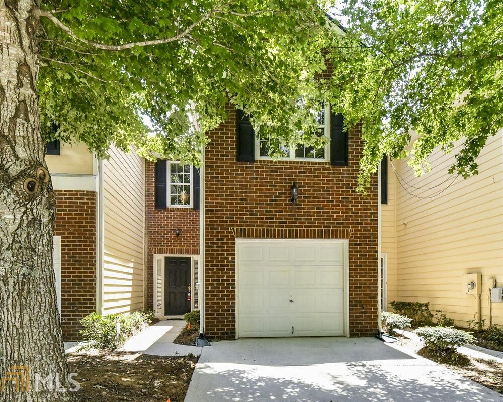 Property Photo: 7007 Biltmore Trace GA 30058