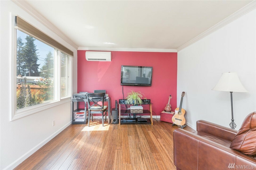 Property Photo: 20636 8th Ave S WA 98198