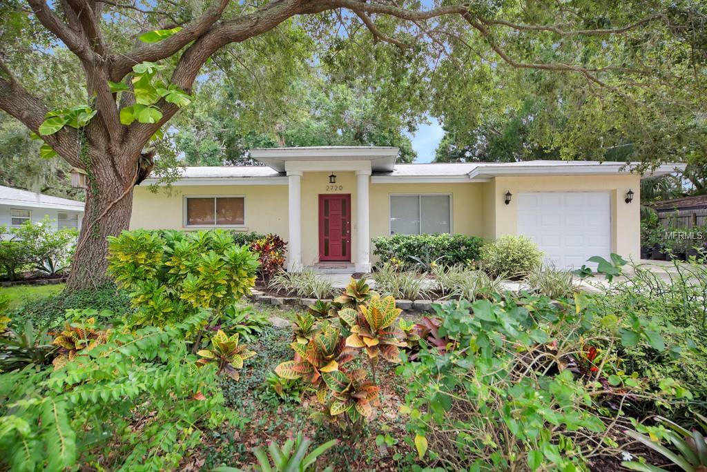 Property Photo:  2720 Wood Street  FL 34237 