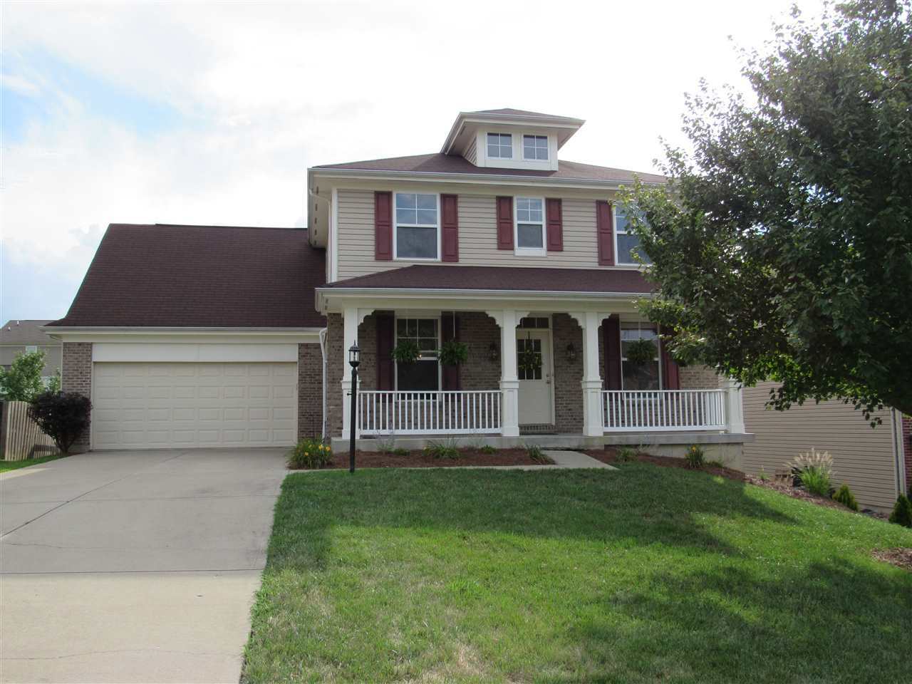 Property Photo: 1207 Edgebrook Court KY 41042