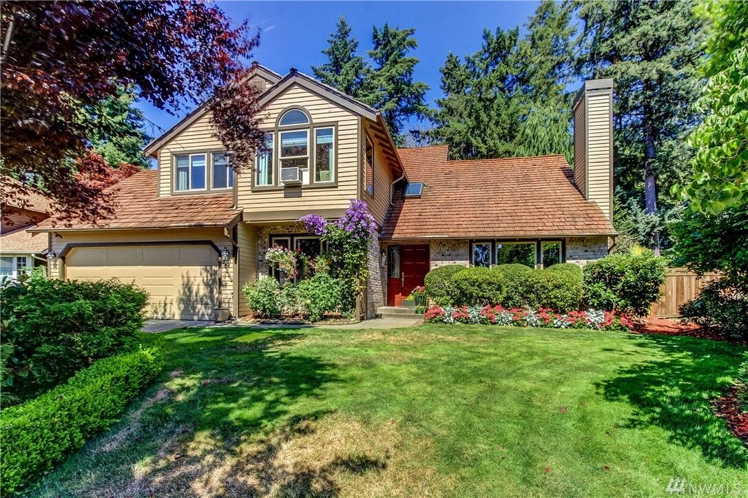 Property Photo: 25260 Lake Wilderness Country Club Drive SE WA 98038