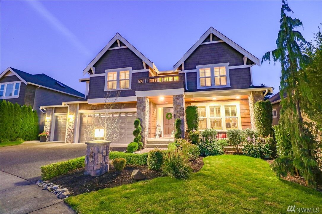 Property Photo:  21541 SE 3rd Place  WA 98074 