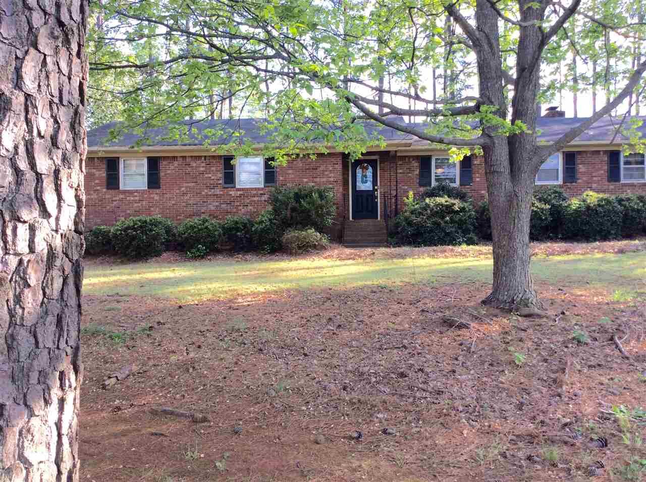 Property Photo:  105 Mulberry Street  SC 29349