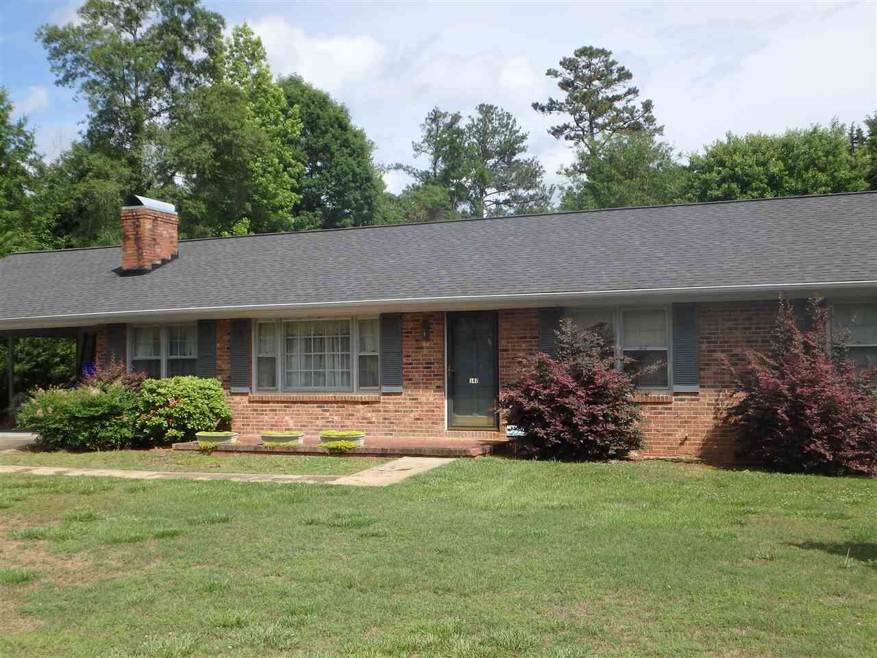 Property Photo:  147 Lyndhurst Street  SC 29307 