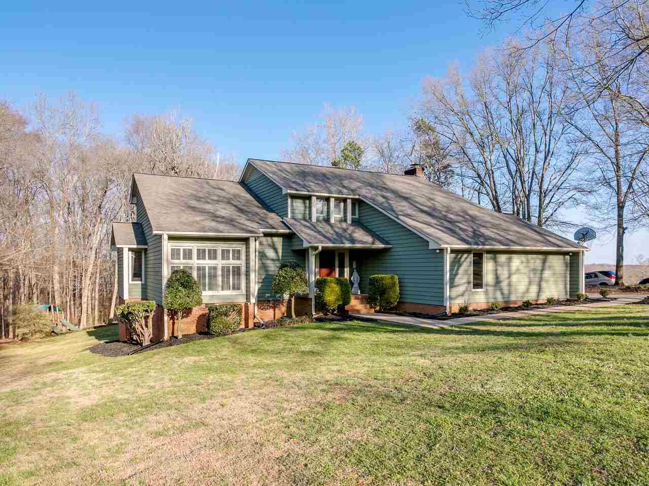 Property Photo:  131 Riveredge Drive  SC 29369