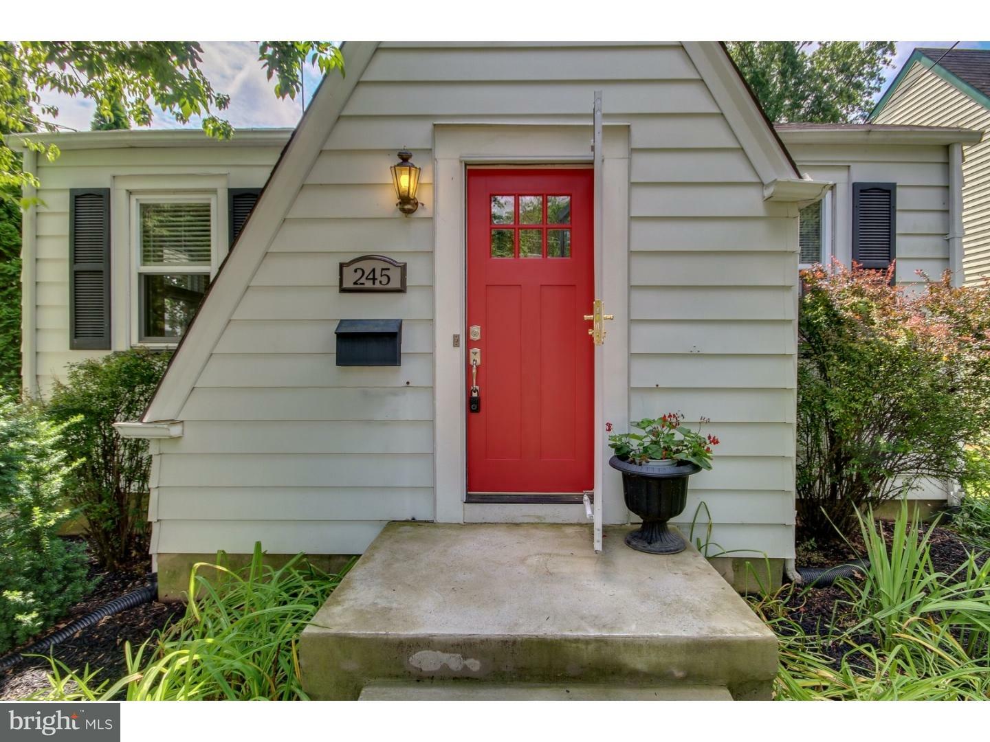 Property Photo: 245 W Franklin Street PA 19067