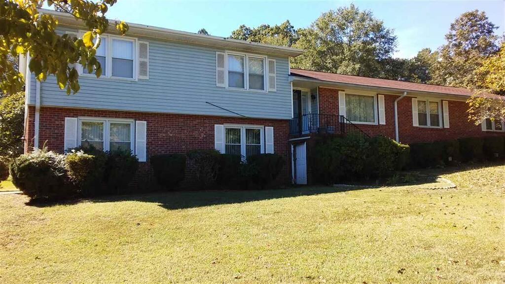 Property Photo:  122 Lockwood Drive  SC 29621 