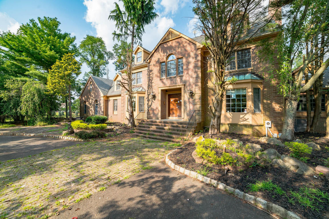Property Photo:  10 Dutch Lane Road  NJ 07746 