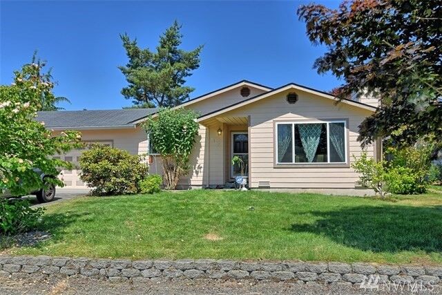 Property Photo:  4107 124th Place NE  WA 98271 