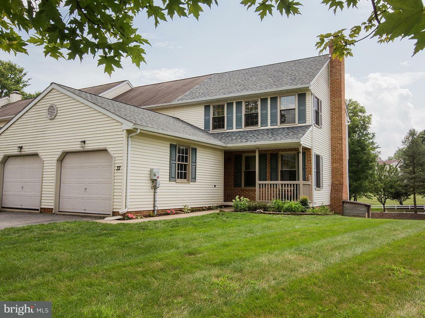 Property Photo: 37 Greythorne Road PA 17603