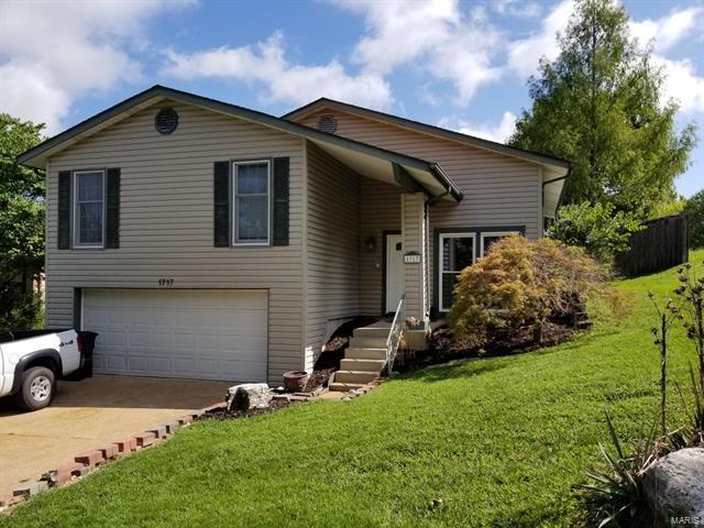 Property Photo: 1717 Fairfax Drive 63012