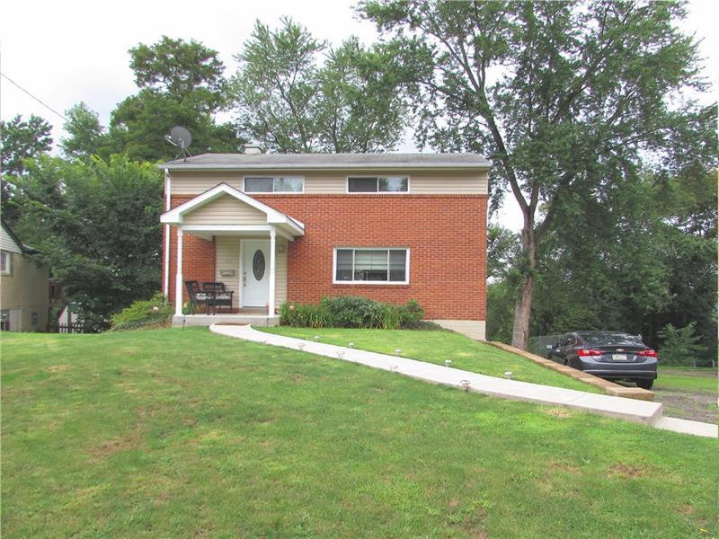 Property Photo:  705 Bittersweet Drive  PA 15146 
