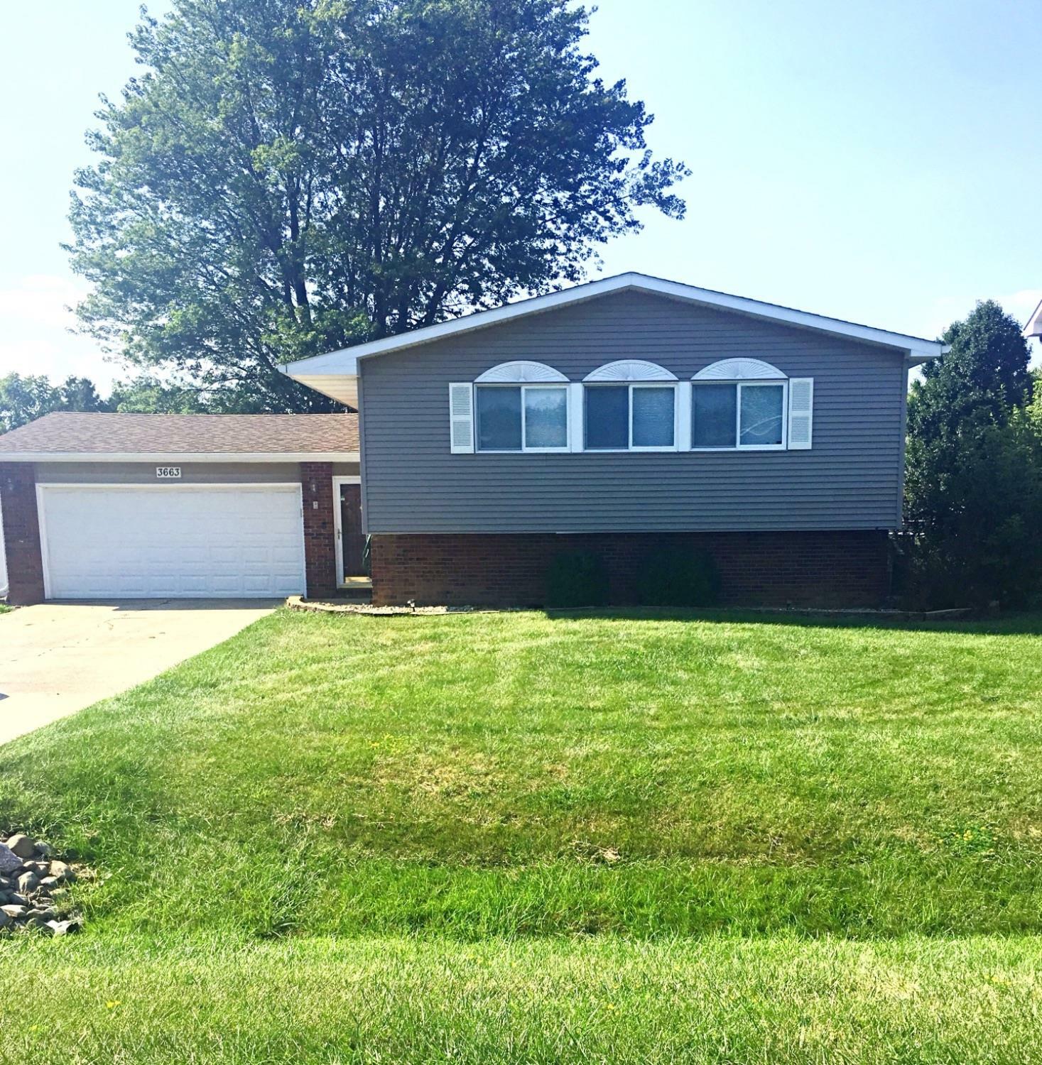 Property Photo: 3663 Kingsway Drive IN 46307