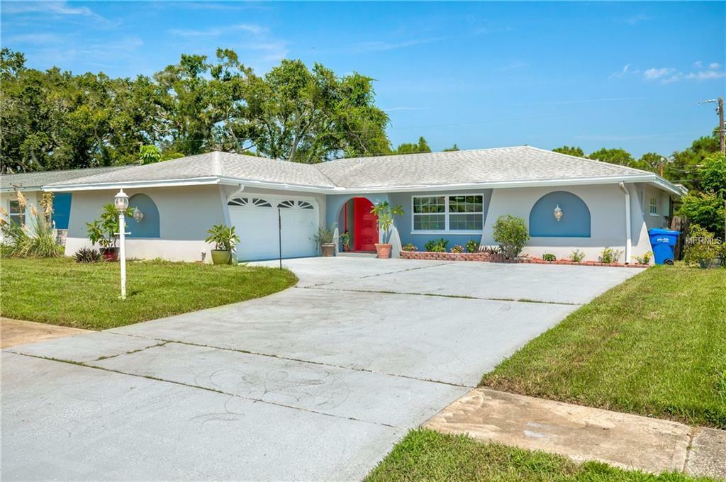 Property Photo:  1813 Woodridge Drive  FL 33756 