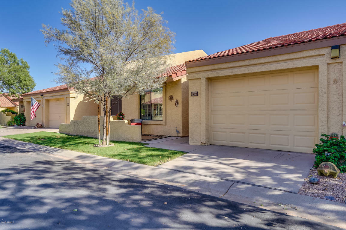 Property Photo:  1021 S Greenfield Road 1108  AZ 85206 