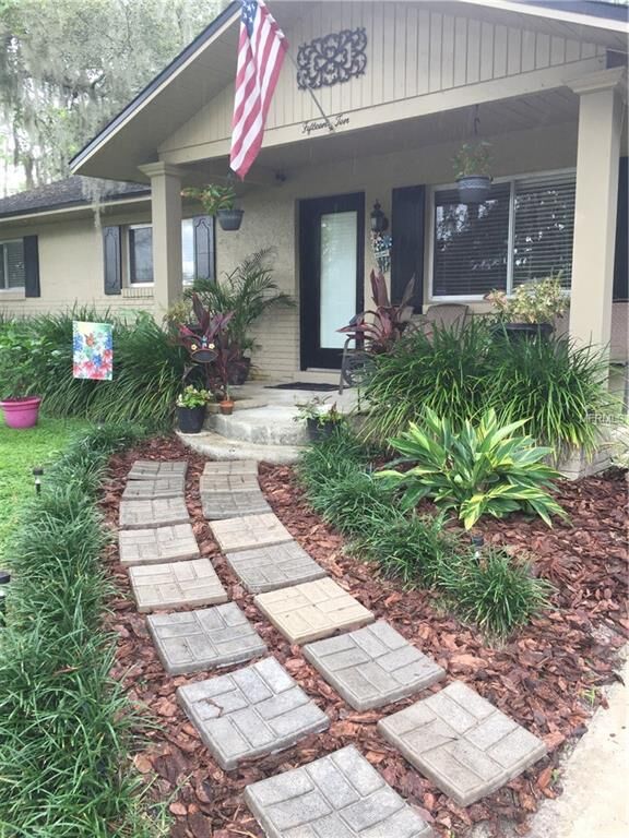 Property Photo:  1510 Pelican Street  FL 32750 