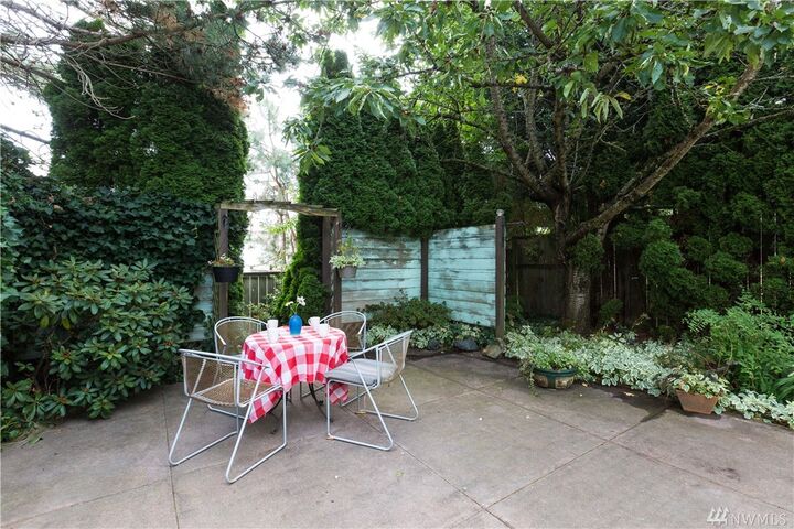 Property Photo:  6042 Westview Dr  WA 98248 