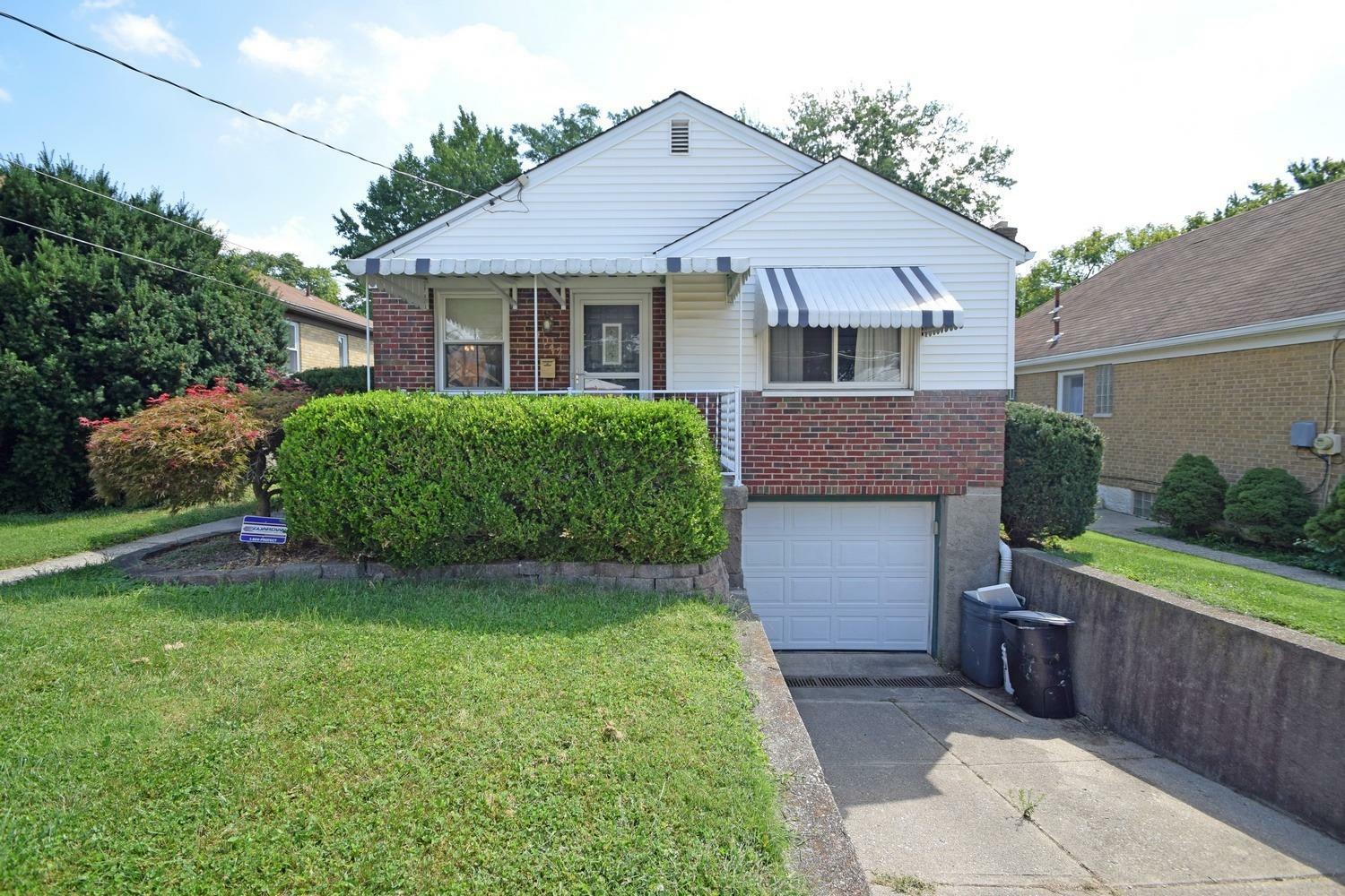 Property Photo: 4042 Washington Avenue OH 45211