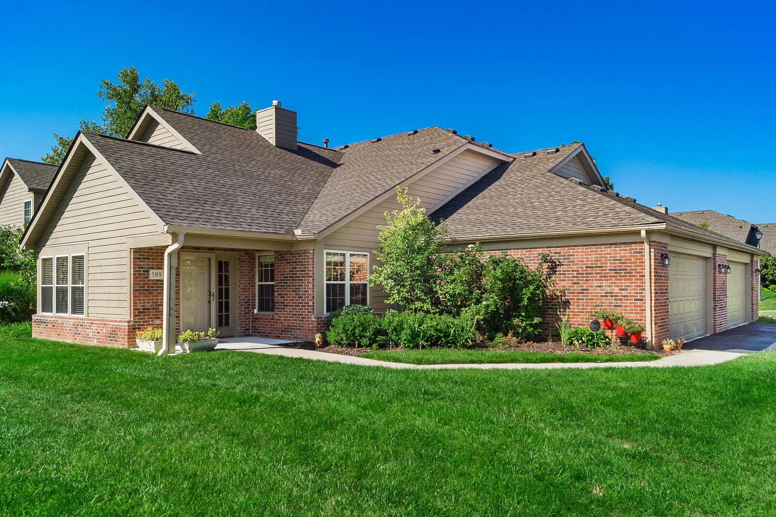 Property Photo:  589 Piney Glen Drive  OH 43230 