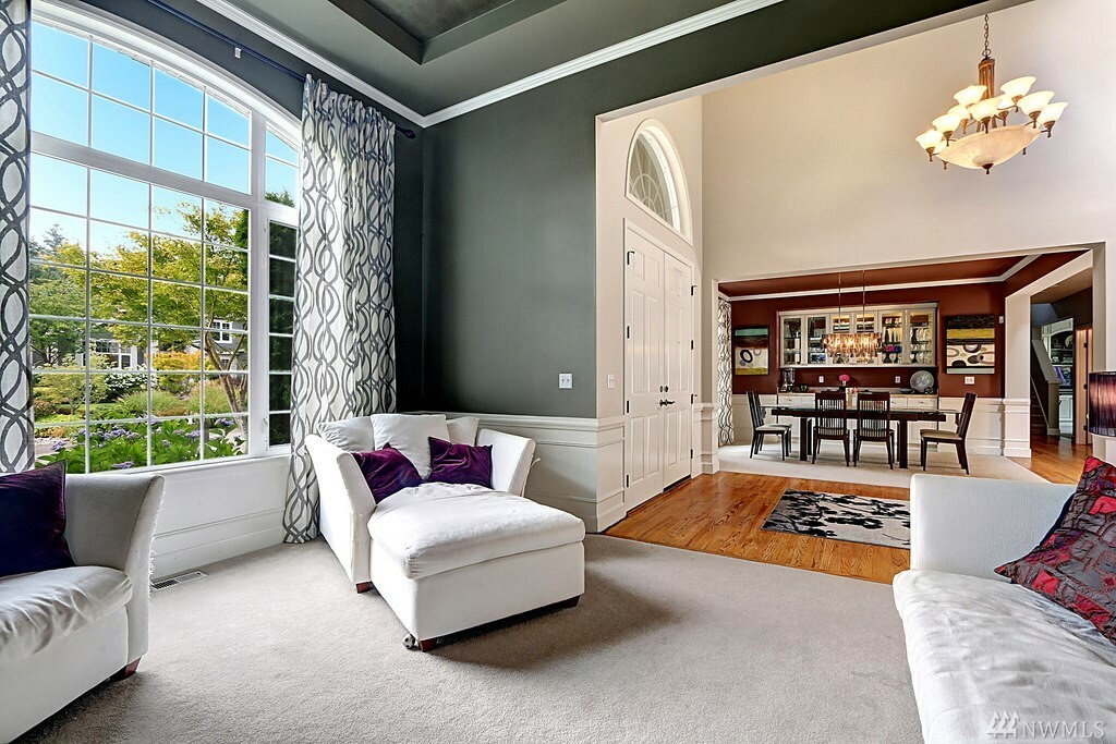 Property Photo: 24115 E Greystone Lane WA 98020