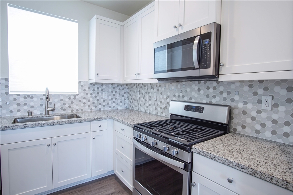 Property Photo: 519 Sandpiper Way CA 91932