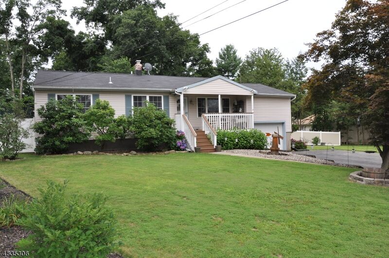 Property Photo:  11 Sandra Ln  NJ 07470 