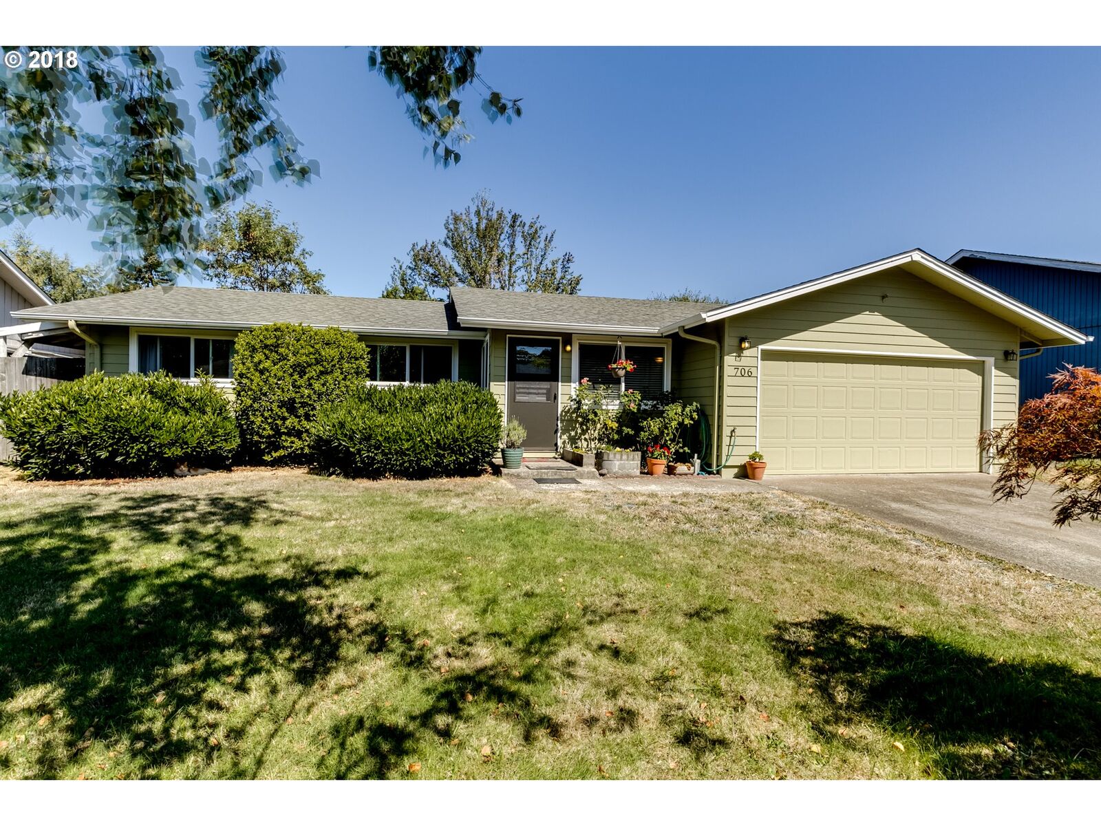 Property Photo:  706 Hamilton St  OR 97477 