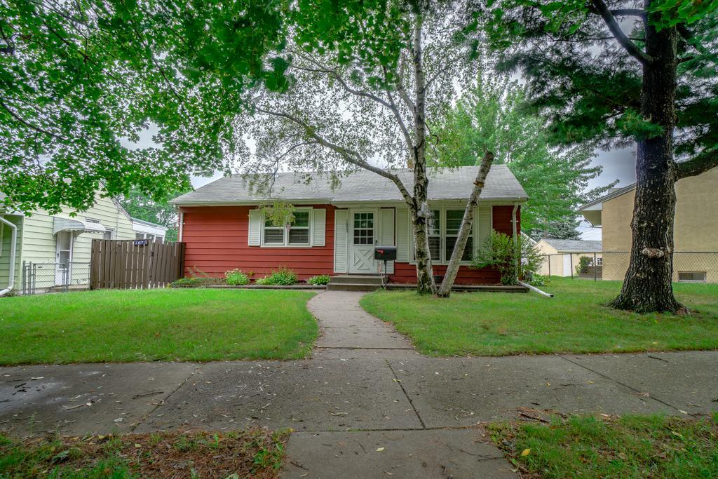 Property Photo: 1673 Craig Place MN 55119