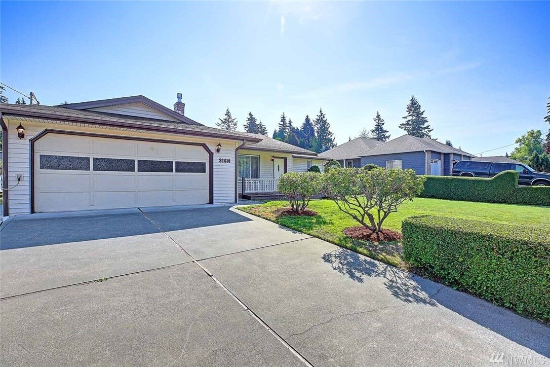 Property Photo:  316  Edinburgh  WA 98282 