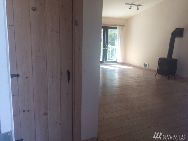 Property Photo: 495 Rose Lane WA 98250