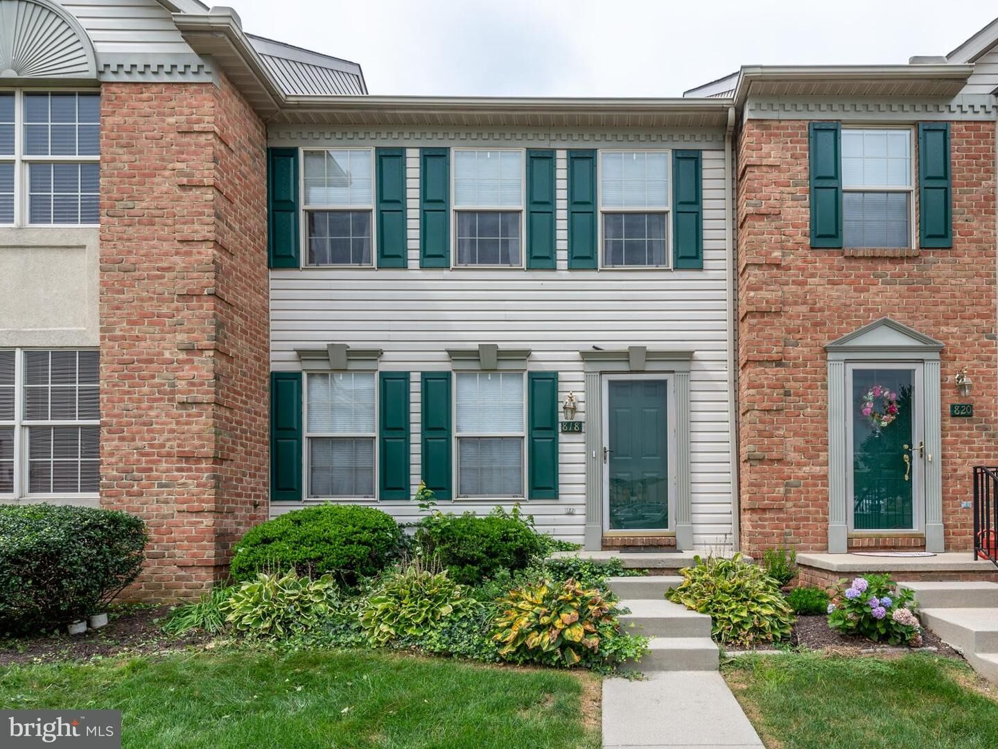 Property Photo:  818 Cobblestone Lane  PA 17601 