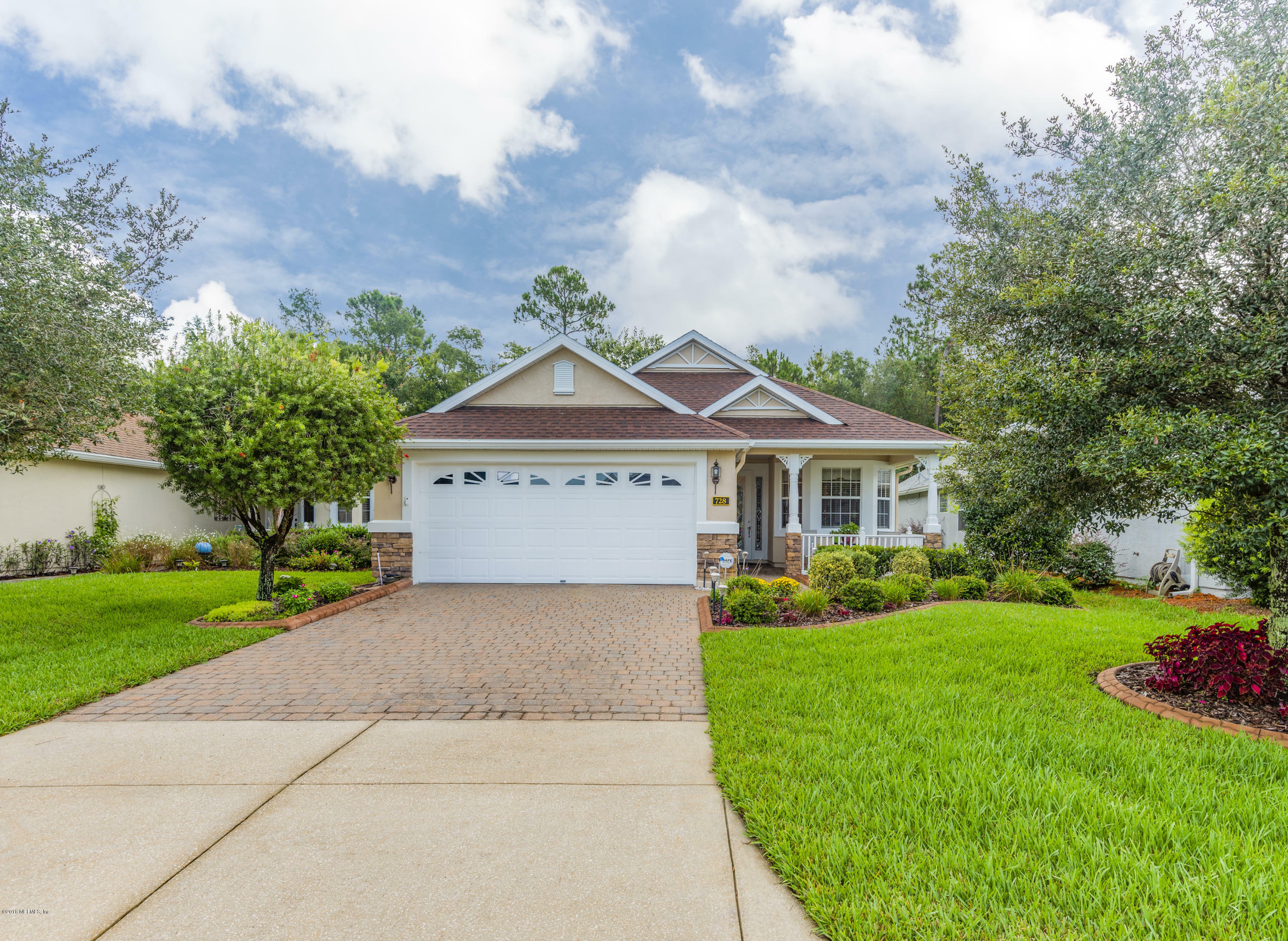 Property Photo: 728 Copper Head FL 32092