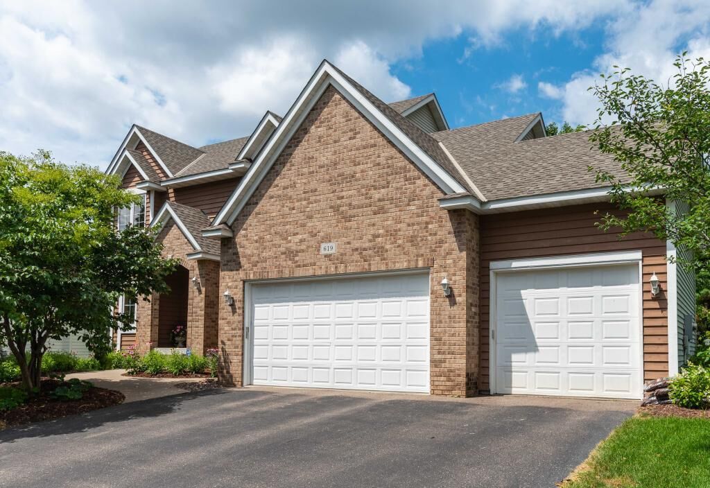Property Photo:  619 Butler Avenue W  MN 55118 