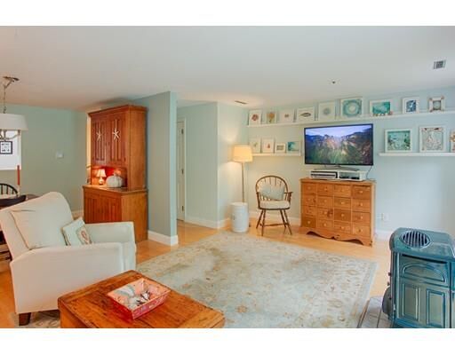 Property Photo:  612 Essex Ave 6  MA 01930 